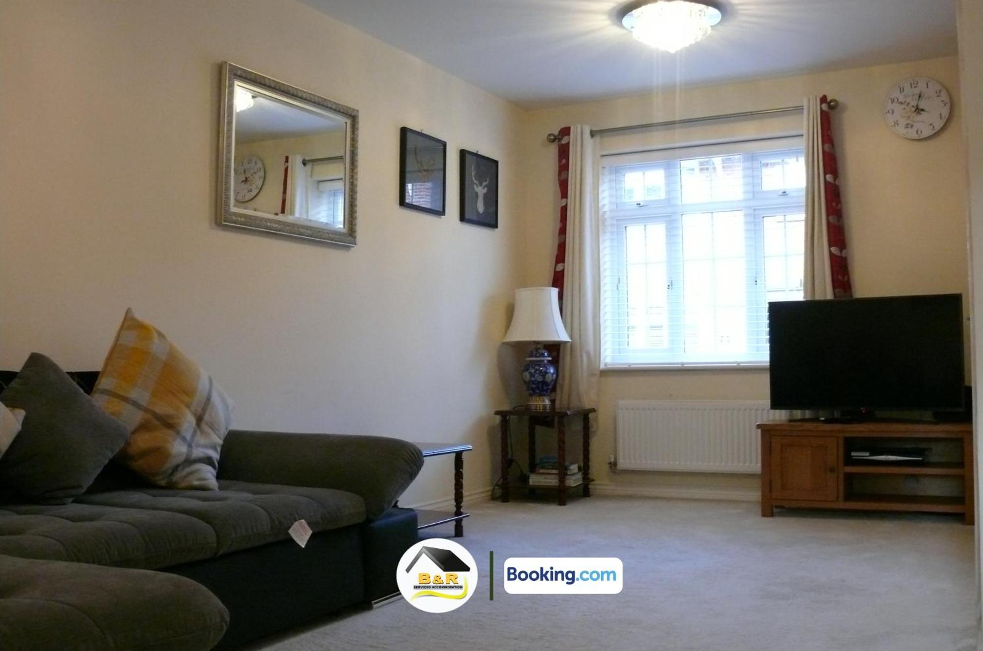 3 Bedroom House By B And R Serviced Accommodation Amesbury With Super Fast Wi-Fi 145Mbps Exterior foto
