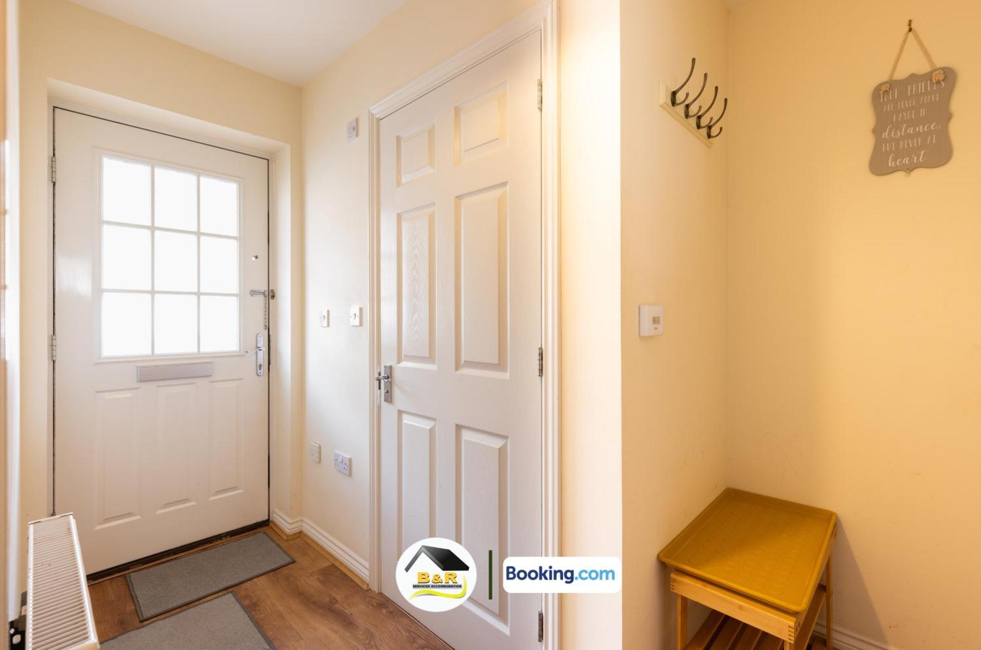 3 Bedroom House By B And R Serviced Accommodation Amesbury With Super Fast Wi-Fi 145Mbps Exterior foto